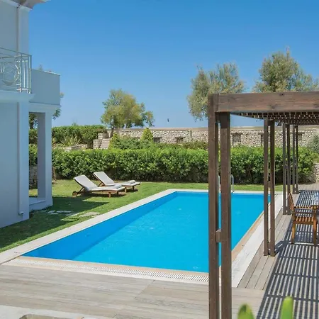 Agia Marina Sleeps 4 With Pool Air Con And Wifi *