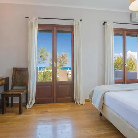 Agia Marina Sleeps 4 With Pool Air Con And Wifi Lefkáda