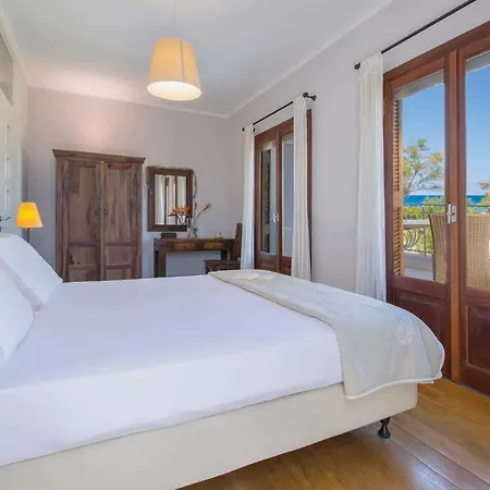 Agia Marina Sleeps 4 With Pool Air Con And Wifi Villa *